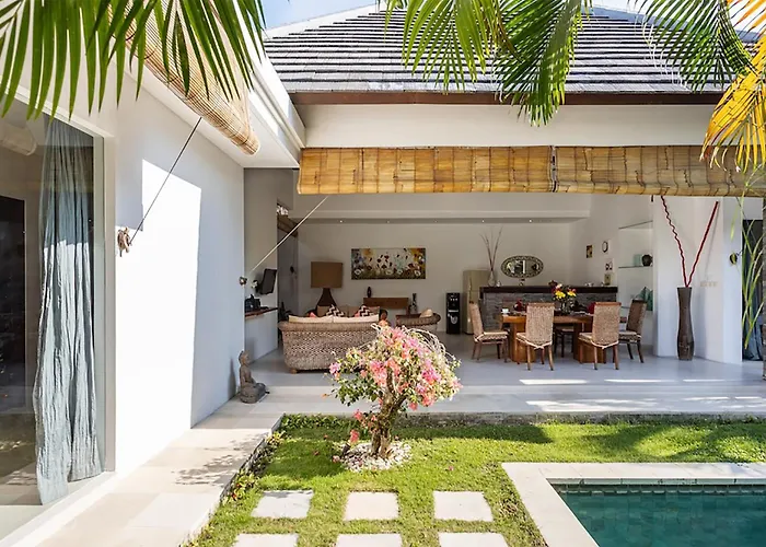 Villa Lotus By Optimum Bali Villas Seminyak 